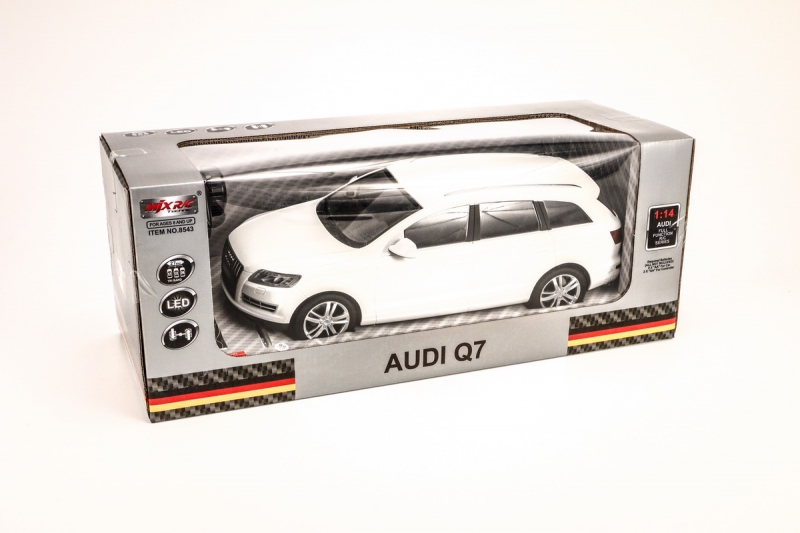 Audi Q7 (белый)