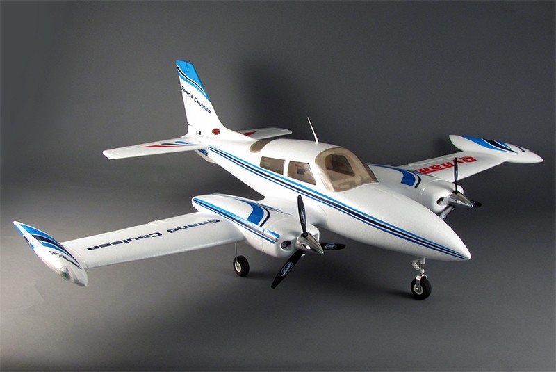 Радиоуправляемый самолёт Dynam Cessna 310 2.4Ghz RTF